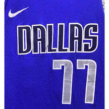 Load image into Gallery viewer, Dallas Mavericks Tank Boys Small Luka Doncic #77 NBA Basketball Nike Grunge