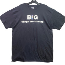 Load image into Gallery viewer, NBA Big Things Are Coming Shirt Mens Large Basketball Spell Out Athleisure