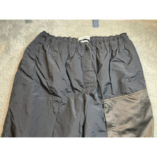 Load image into Gallery viewer, Urban Outfitters Mens Black Nylon Cargo Track Pants Mesh Pocket XL OB925292
