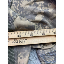 Load image into Gallery viewer, Massif Shirt Mens Extra Large Army Combat Digital Camo Padded Gorpcore Outdoors