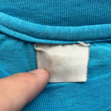 Load image into Gallery viewer, Vintage Nassau Bahamas Shirt Mens Medium Single Stitch Coastal Beachy Streetwear
