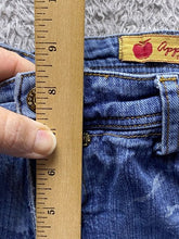 Load image into Gallery viewer, Apple Bottoms Jeans Women 9/10 (33x32) Vintage Y2K Stretch Medium Wash Straight