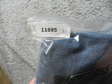 Load image into Gallery viewer, Levis 505 Jeans Adult 40x30 Regular Fit Medium Wash 5 Pocket Denim Mens