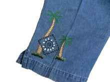Load image into Gallery viewer, New Direction Jeans Womens Large (34x20.3) Blue Capri Crop Denim Elephant Tree