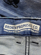 Load image into Gallery viewer, Broken Promises Jeans Womens 30x33 Denim Bad Habits Splatter Ultra Slim Stretch