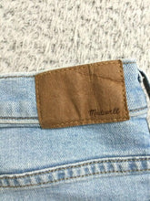 Load image into Gallery viewer, Madewell Jeans Womens 32x27.5 Blue Distressed The Perfect Vintage Denim Ladies
