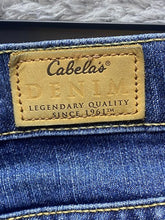 Load image into Gallery viewer, Cabelas Jeans Womens 16R (36x20) Blue Denim Capri Cropped Casuals 5 Pockets