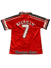 Load image into Gallery viewer, Manchester United Jersey Adult Small Red Black David Beckham Retro Football Mens