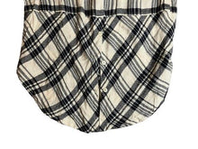 Load image into Gallery viewer, Lucky Brand Shirt Woman Small Beige Black Button Up Casual Plaid Viscose Tunic