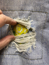 Load image into Gallery viewer, Jessica Simpson Jeans Women 14 (36x30) DISTRESSED Light Wash Embroidered Rose