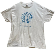 Load image into Gallery viewer, Charlotte Hornets Shirt Adult Extra Large White Y2K NBA Basketball Playoff Mens