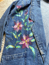 Load image into Gallery viewer, Vintage Denim Jacket Womens 3X Blue Jean Hand Painted Shoulder Pads Flower Lady