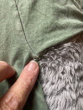 Load image into Gallery viewer, Alaska Shirt Adult Extra Large Green Fish Art Thrashed Streetwear Pullover Mens