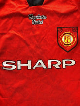 Load image into Gallery viewer, Manchester United Jersey Adult Small Red Black David Beckham Retro Football Mens