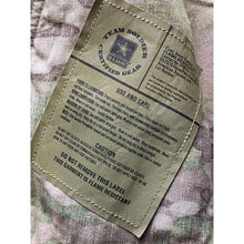 Load image into Gallery viewer, Army Combat Uniform Jacket Mens Medium Camoflauge Gorpcore Utility Coat NWT