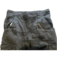 Load image into Gallery viewer, Camo Cargo Pants Mens 32x31 Camoflauge Streetwear Utility Pockets Gorpcore