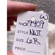 Load image into Gallery viewer, Abercrombie & Fitch Jeans Womens 6R 90s Straight Ultra High Rise White Denim