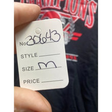 Load image into Gallery viewer, Georgia Bulldogs Hoodie Mens Medium NCAA Football Pull Over Athleisure Everyday