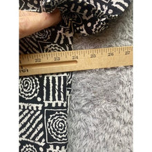 Load image into Gallery viewer, Vintage Notations Blouse Womens 1XL Geometric Mature Career Button Down
