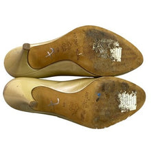 Load image into Gallery viewer, Antonio Melani Shoes Womens 6M Heels Pumps Career Office Mature