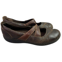 Load image into Gallery viewer, Clarks Shoes Womens 8M Brown Leather Slip On Strappy Loafers