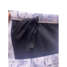 Load image into Gallery viewer, Onvous Shorts Mens 34 UPF 50+ Lycra Gray Camo Cycling Running Drawstring