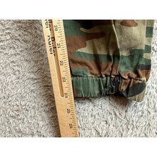 Load image into Gallery viewer, Forever 21 Pants Womens Medium Camo Cargo Gorpcore Pull On Utility Streetwear