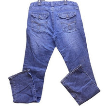 Load image into Gallery viewer, Rue 21 Jeans Womens 13/14 Blue Denim Y2K Pockets Academia Streetwear Stretchy
