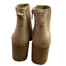 Load image into Gallery viewer, Vince Camuto Boots Womens 8M Tan Suede Chunky Platform Zip Ankle Bootes