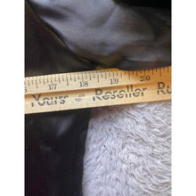 Load image into Gallery viewer, Hetai Shirt Japanese Asian Satin Frog Buttons Red Black Traditional Hong Kong