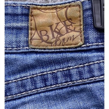 Load image into Gallery viewer, BKE Culture Jeans Womens 26x29.5 Light Wash Bootcut Stretch Academia Preppy