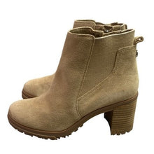 Load image into Gallery viewer, Vince Camuto Boots Womens 8M Tan Suede Chunky Platform Zip Ankle Bootes