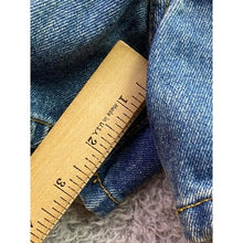 Load image into Gallery viewer, American Outpost Shorts Womens 4 Belted Denim Beachy Coastal Everyday Streetwear