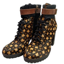 Load image into Gallery viewer, Antonio Melani Boots Womens 6M Ankle Booties Calf Hair Chunky Platform Combat