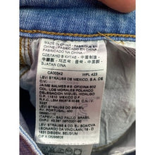 Load image into Gallery viewer, Levis Jeans Womens 26 Cropped Embroidered Preppy Academia Travel Streetwear