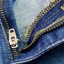 Load image into Gallery viewer, KanCan Jeans Womens 9/28 Frayed Fade Preppy Academia Everyday Streetwear