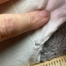 Load image into Gallery viewer, Vintage Caribbean Shirt Mens Medium Single Stitch Spell Out Beachy Coastal Aruba