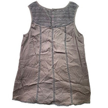 Load image into Gallery viewer, Garnet Hill Blouse Womens 16 Tank Sleeveless Gray Crochet Boho Flowy Festival