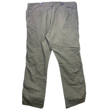 Load image into Gallery viewer, Wrangler ATG Pants Mens 40X30 All Terrain Gorpcore Workwear Streetwear Career