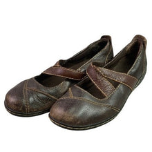 Load image into Gallery viewer, Clarks Shoes Womens 8M Brown Leather Slip On Strappy Loafers