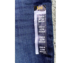 Load image into Gallery viewer, Lee Jeans Womens 22W Plus Relaxed Fit Straight Leg Everyday Academia NWT