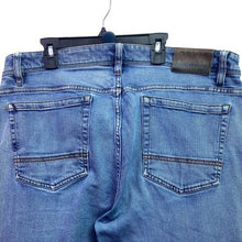 Load image into Gallery viewer, Orvis Jeans Mens 40x30 Preppy Academia Workwear Everyday Streetwear Career