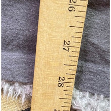 Load image into Gallery viewer, Quiksilver Shirt Mens Extra Large Gray Surf Surfboard Costal Beachy Streetwear