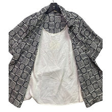 Load image into Gallery viewer, Vintage Notations Blouse Womens 1XL Geometric Mature Career Button Down
