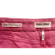Load image into Gallery viewer, Tribal Jeans Womens 10 Audrey Mid Rise Straight Crop Pink Frayed Hem Cropped