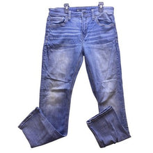 Load image into Gallery viewer, BKE Jeans Mens 34x32 Jake Straight Leg Light Wash Denim Academia Streetwear