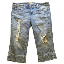 Load image into Gallery viewer, Lei Jeans Womens 9 Distressed Grunge Capri Thrashed Y2K Skate Streetwear