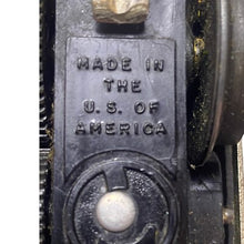 Load image into Gallery viewer, Vintage Lionel Diecast Metal Train Engine 1654 USA O Gauge Model Railroad