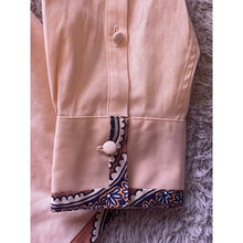 Load image into Gallery viewer, Brooks Brothers Shirt Womens 12 Fitted Button Down Peach Paisley Trim Academia