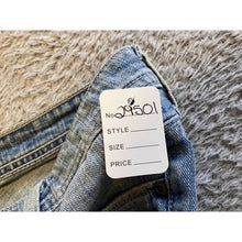 Load image into Gallery viewer, Lei Jeans Womens 9 Distressed Grunge Capri Thrashed Y2K Skate Streetwear